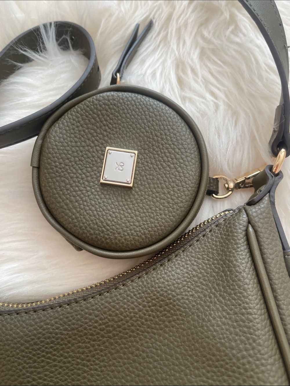 Nine West Olive Green Pebbled Leather Shoulder Bag with Coin Pouch - Picture 3 of 12